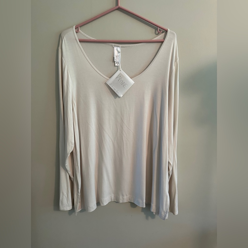 Wynne layers Cream V-Neck Long Sleeve Tunic